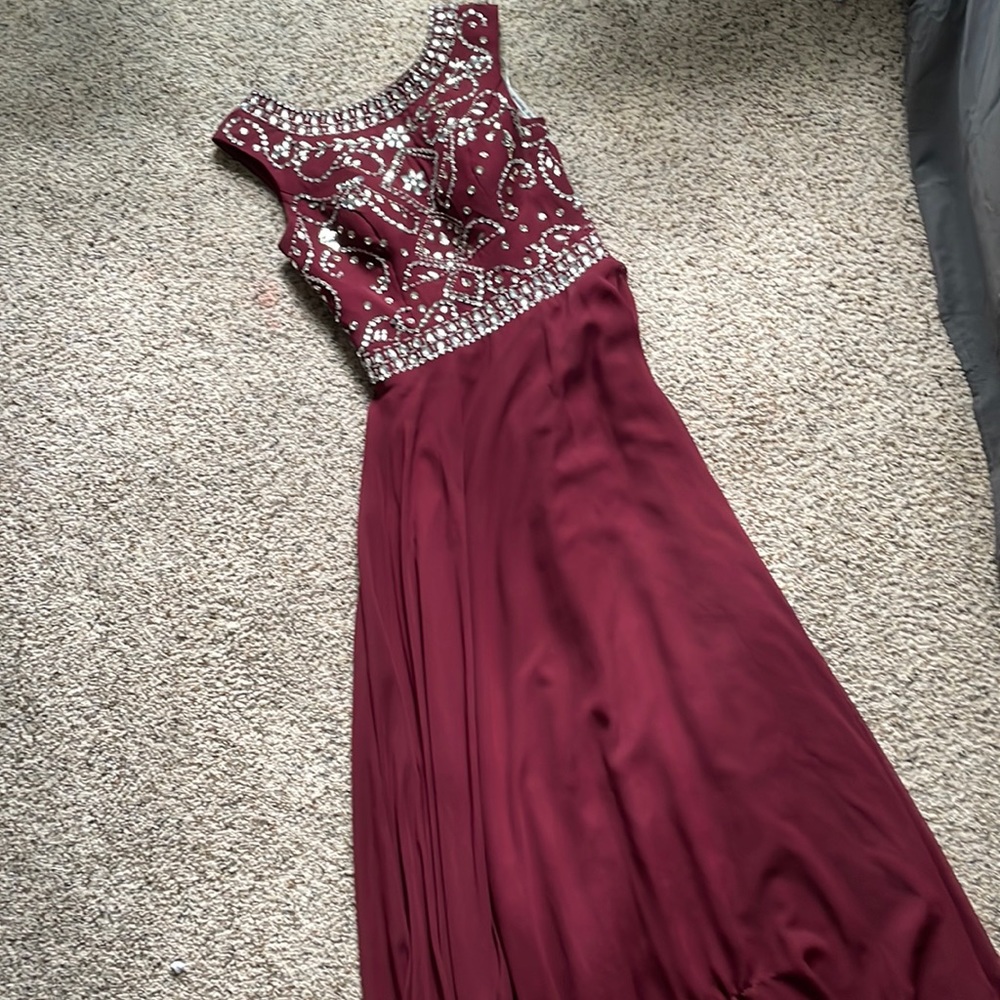 Burgundy prom dress